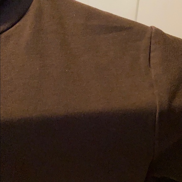 VS puff sleeve turtleneck - Picture 2 of 2